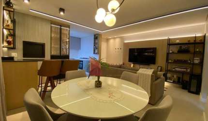 Apartamento com 2 suítes Mobiliado à venda, 84 m² por R$ 1.450.000 - Centro - Itajaí/SC