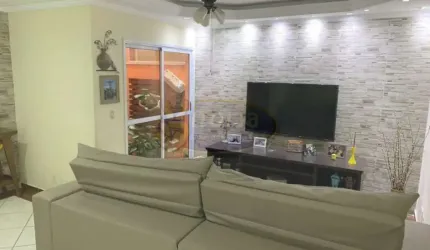 Casa em condomínio fechado com 4 quartos à venda na Vila Lucinda, Santo André , 239 m2 por R$ 689.000