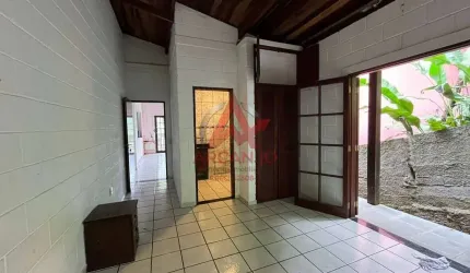 Sobrado com Vista para Mata , no Alto de Itamambuca - Ubatuba - SP
