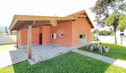 Casa à venda no bairro Jardim Carolina em Ubatuba/SP