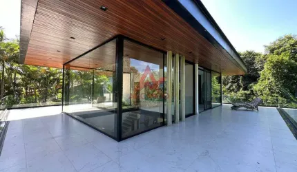 Casa à venda no bairro Itamambuca em Ubatuba/SP