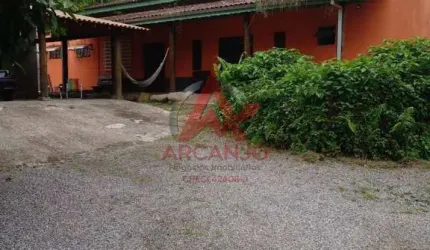 Casa térrea a venda no bairro da Ressaca em Ubatuba - SP