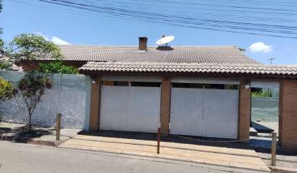 Casa à venda no bairro Av. Santo Agostinho em Bom Jesus dos Perdões/SP