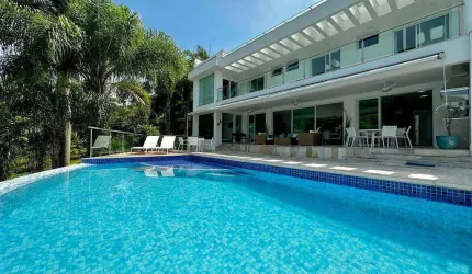 Casa à venda no bairro Enseada em Ubatuba/SP