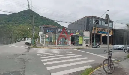 Sala à venda no bairro Umuarama em Ubatuba/SP