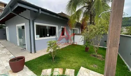 UBATUBA COUNTRY CLUBE - Casa  5 quartos, sendo 3 suítes. Perfeito conforto e  área arborizada
