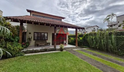 SOBRADO COM 05 DORMITÓRIOS , A VENDA NO BAIRRO DO ITAGUÁ - UBATUBA