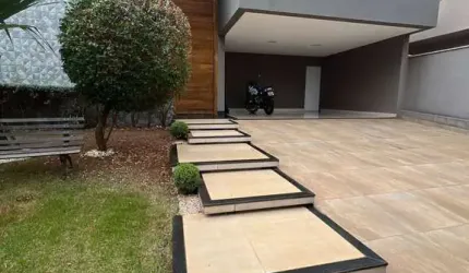 Casa à venda no bairro Parque Res. Damha em São José do Rio Preto/SP