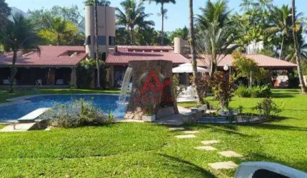 Casa à venda no bairro Lazaro em Ubatuba/SP