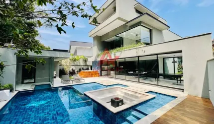 Casa Alto Padrão 6 Suítes e Elevador