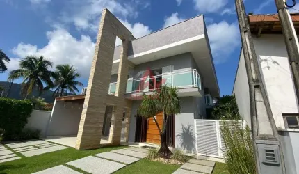 CASA A VENDA EM CONDOMINIO FECHADO NA PRAIA DA LAGOINHA COM 05 DORMITORIOS PROXIMO AO MAR
