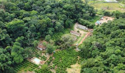 Terreno à venda no bairro Cachoeirinha em Bom Jesus dos Perdões/SP