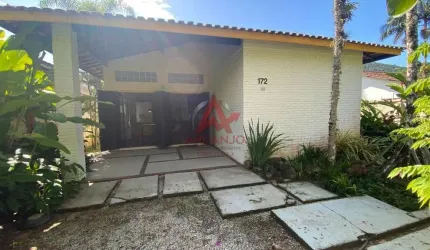CASA EM CONDOMINIO FECHADO NA PRAIA DA LAGOINHA COM 05 DORMITORIOS PROXIMO AO MAR