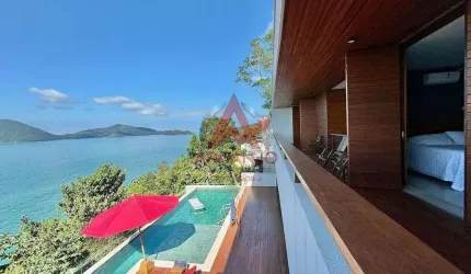 Casa na Praia das Toninhas em Ubatuba