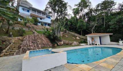 Casa à venda no bairro Toninhas em Ubatuba/SP