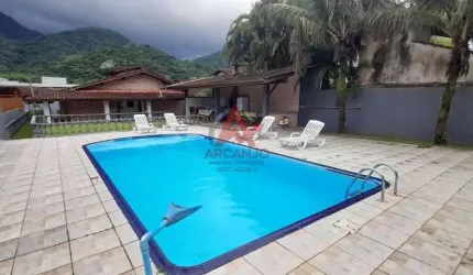 Casa à venda no bairro Horto Florestal em Ubatuba/SP