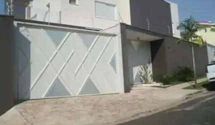 Sobrado à venda em Indaiatuba/SP