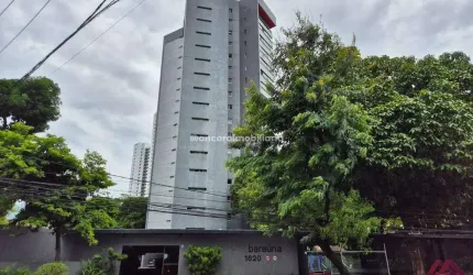Imóvel impecável de 308 m², localizado no charmoso bairro de Casa Forte!