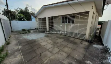 Casa residencial no bairro de Cajueiro, Recife-PE