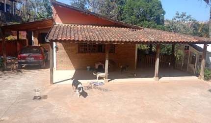 Chácara Aconchegante em Condomínio na Zona Norte – Lazer Completo