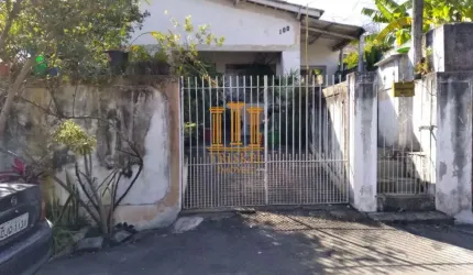 Casa 2 dorm com edícula no Quiririm - CA370
