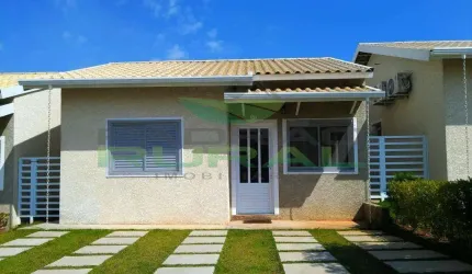 Casa em Condomínio para Venda em Mairinque, Jardim Brasília, 2 dormitórios, 1 banheiro, 2 vagas