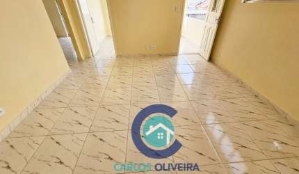 Amplo apartamento 2 quartos e dependência de emprega próximo ao mercadão RJ