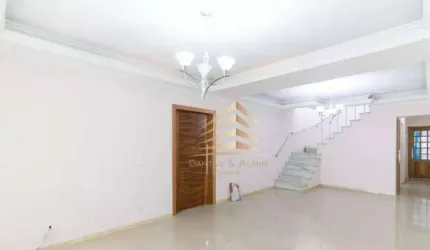 Sobrado com 3 dormitórios à venda, 290 m² por R$ 900.000,00 - Vila Augusta - Guarulhos/SP