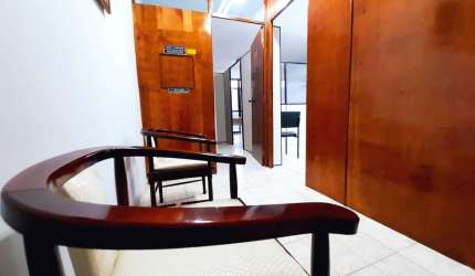 Sala Comercial para Locação na Encruzilhada, Santos-SP: 1 Sala, 1 Banheiro, 45m² - Excelente Oportunidade!
