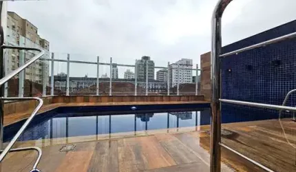 Imperdível casa à venda em Santos-SP, Boqueirão! 4 quartos, 4 suítes, 2 salas, 3 banheiros, 2 vagas de garagem, 350m².