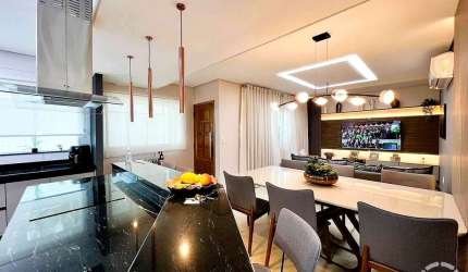 Venda: Casa de 3 quartos na Vila Belmiro, Santos-SP  130m², 3 suítes e 2 vagas de garagem - Corretor Vinicius Zelante
