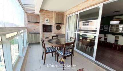 Cobertura de Luxo na Ponta da Praia: 3 suítes, 3 vagas, 180m² - Santos-SP