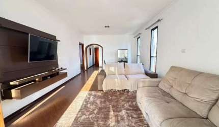 Apartamento para Alugar no Embaré, Santos | 3 Dorms (1 Suíte), Mobiliado, 2 Vagas e Perto da Praia