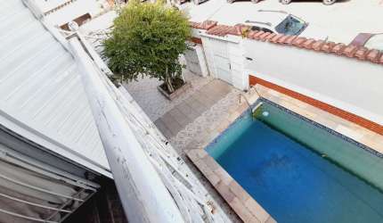 Imperdível: Casa à venda na Vila Belmiro em Santos-SP, com 4 quartos, 3 suítes, 3 salas e 340m² de área!