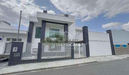 Casa com 4 dormitórios à venda, 250 m² por R$ 1.750.000,00 - Baependi - Jaraguá do Sul/SC