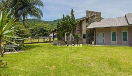 Casa com 4 dormitórios à venda, 340 m² por R$ 2.200.000,00 - João Pessoa - Jaraguá do Sul/SC