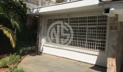 Casa em Terreno 625 m2