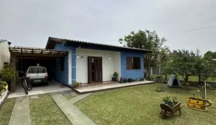 C339 Casa à venda, apenas 300 metros do mar/Imbé
