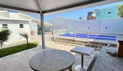 AL44 Casa com piscina e quiosque próximo ao mar