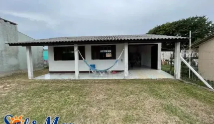 C317 Casa à venda em região de moradia/Imbé