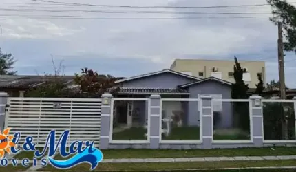 C323 Casa à venda, apenas 50 metros do mar/Imbé