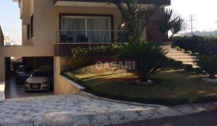 Sobrado no Swiss Parque, 490m2 de construção, 4dorm sendo 3 suites, piscina, 4 vagas. Ótima localização