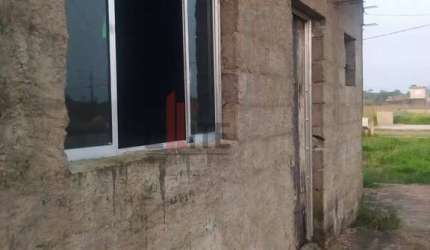 CASA  02 COMODOS TERRENO 250 M2 OPORTUNIDADE
