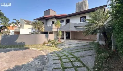 CONDOMINIO AQUARIUS I - SOBRADO REFORMADO COM 550M2 TERRENO E 450m2 construídos avalia permuta