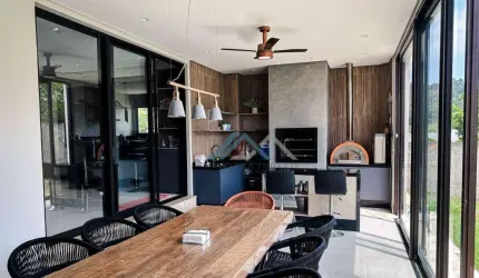 Casa com 4 dormitórios à venda, 305 m² por R$ 2.500.000 - New Ville (aceita permuta) - Santana de Parnaíba/SP