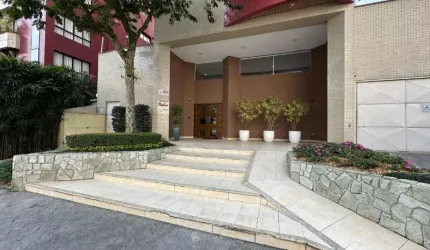 Apartamento à venda no Bairro Atiradores, Joinville-SC: 2 quartos, 1 suíte, 2 salas, 1 vaga de garagem, 102,36 m² de área. Venha conferir!