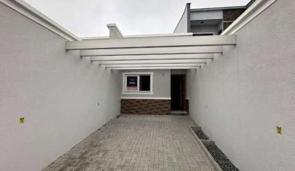 Casa Geminada Térrea com 2 quartos, 1 suíte e 3 salas no bairro João Costa, Joinville-SC!