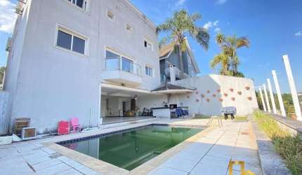 Casa à venda no bairro Alphaville - Santana de Parnaíba/SP