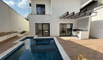 Casa à venda no bairro Suru - Santana de Parnaíba/SP