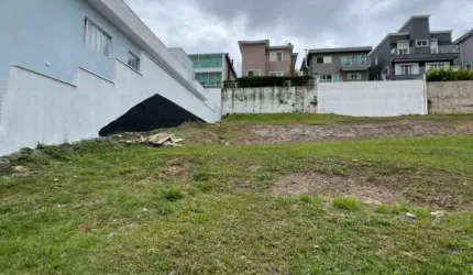 Condomínio Valville 1